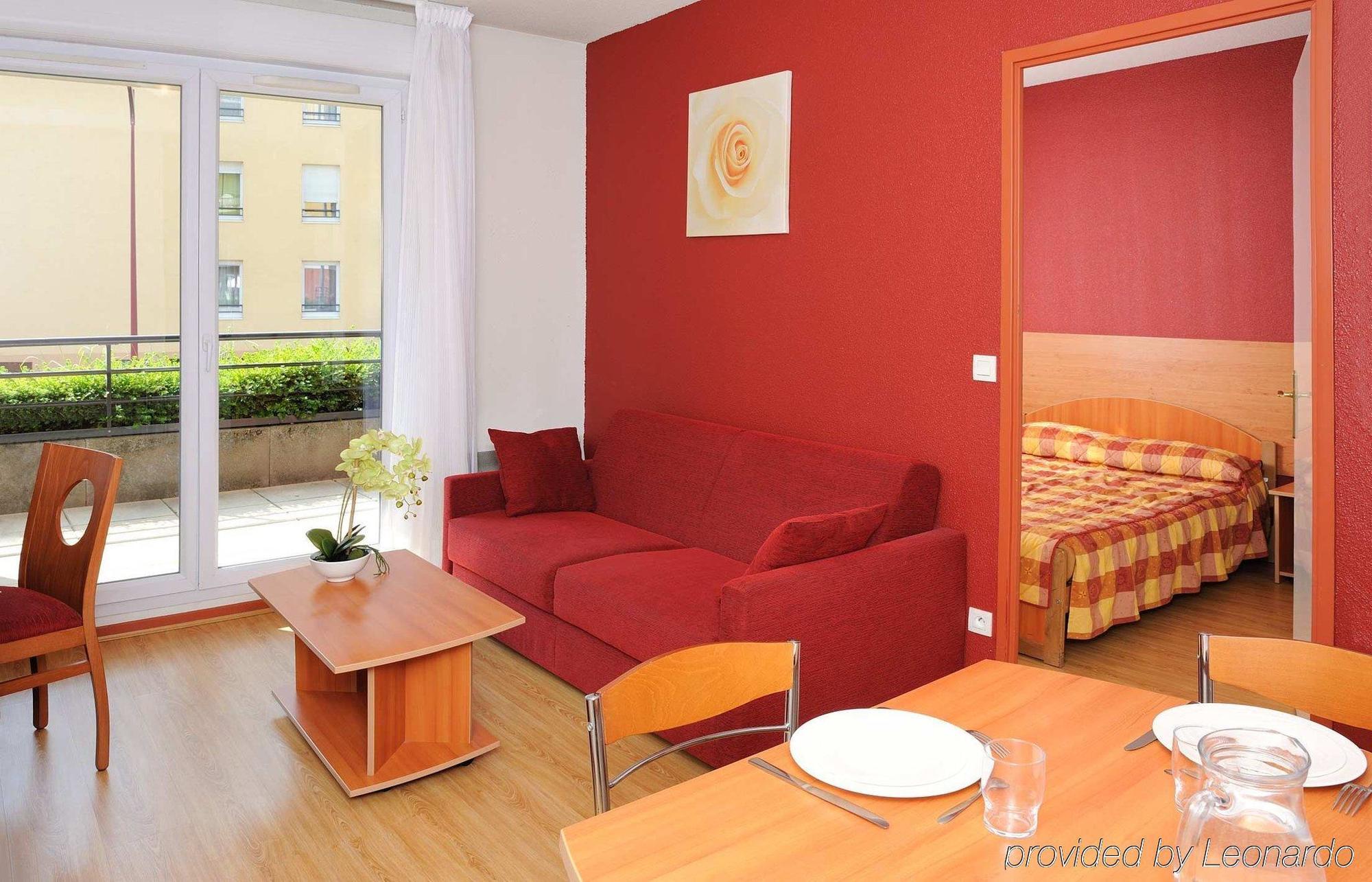 Sejours & Affaires Geneve Saint Genis Aparthotel Стая снимка
