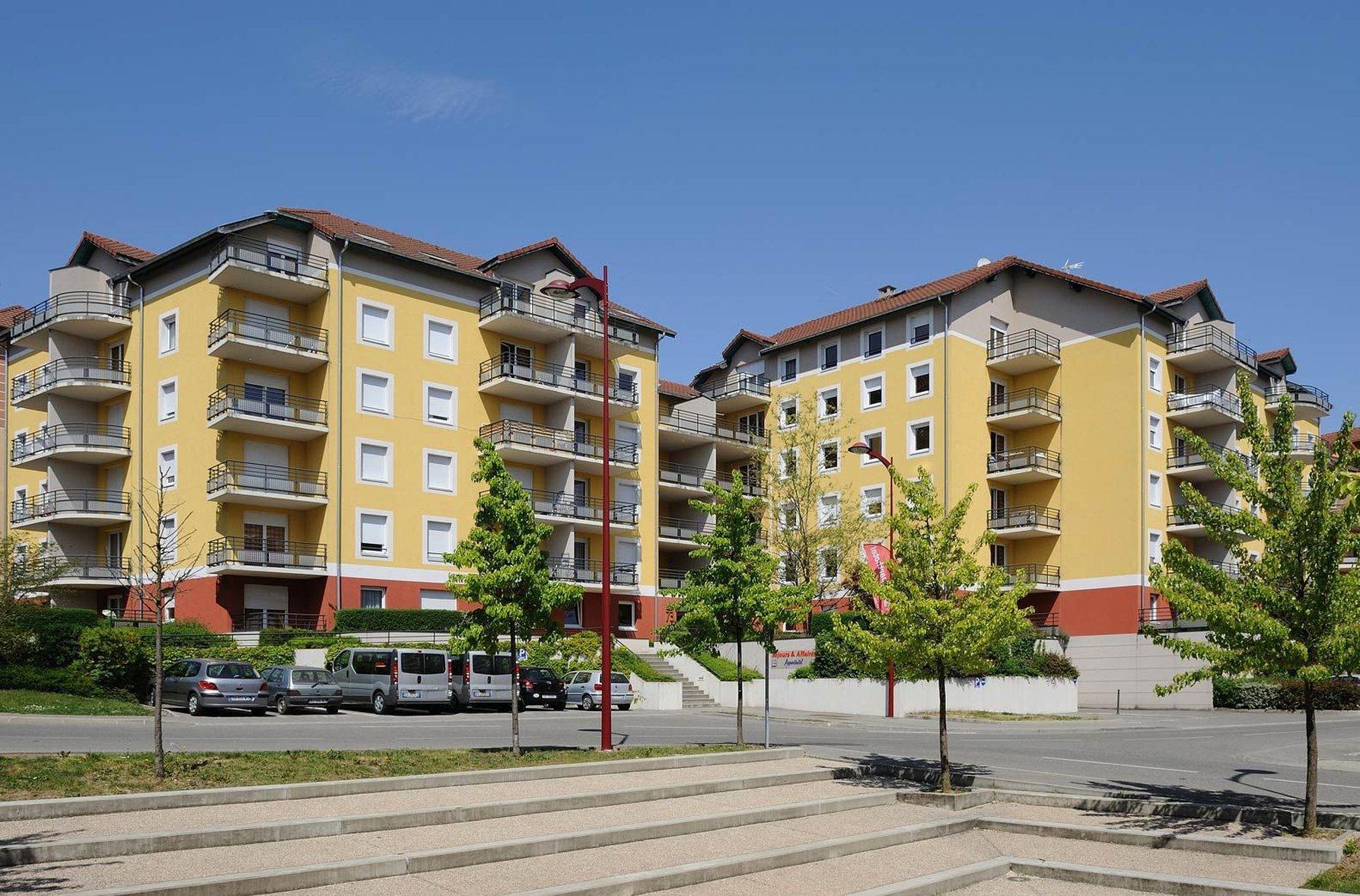 Sejours & Affaires Geneve Saint Genis Aparthotel Екстериор снимка