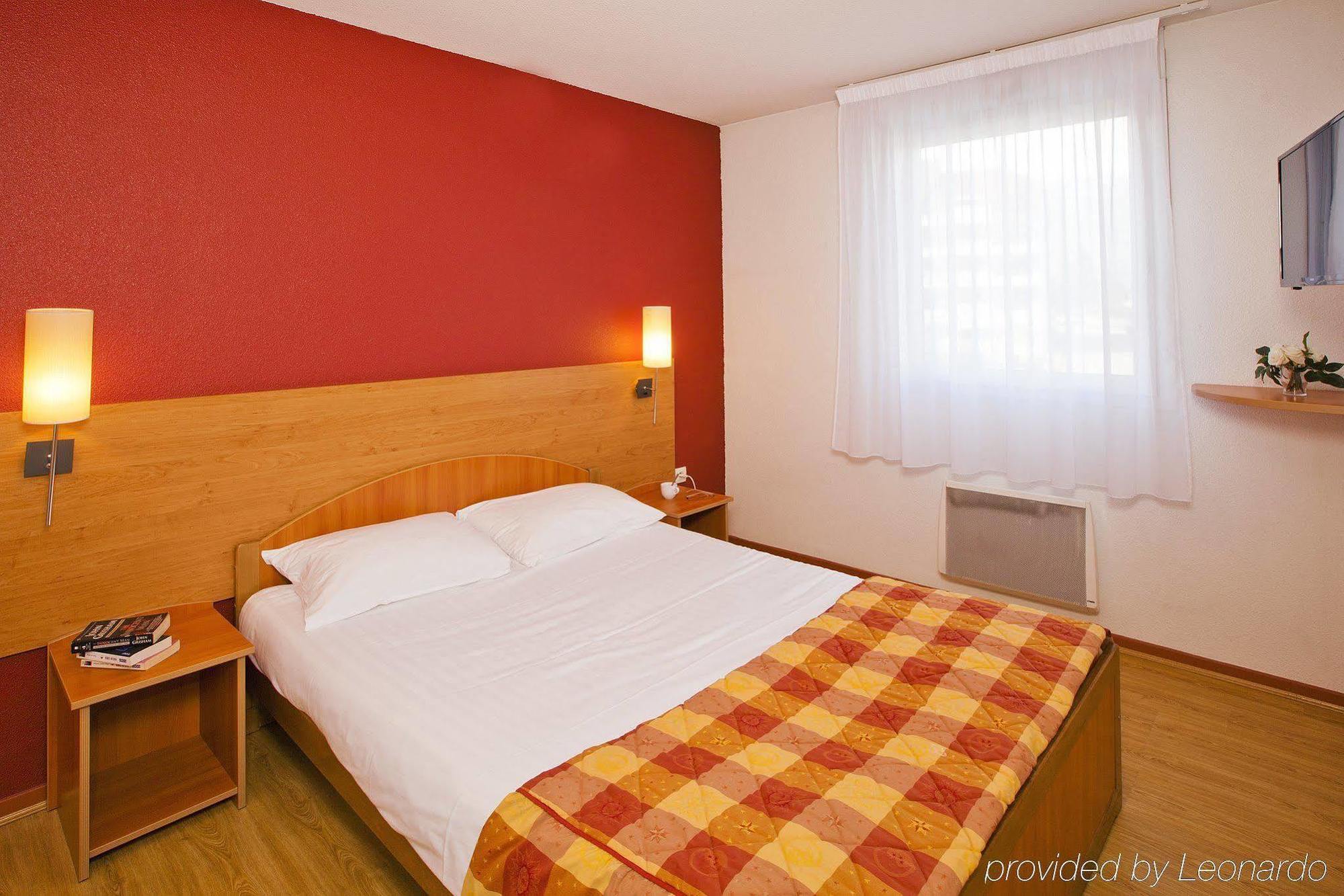 Sejours & Affaires Geneve Saint Genis Aparthotel Екстериор снимка